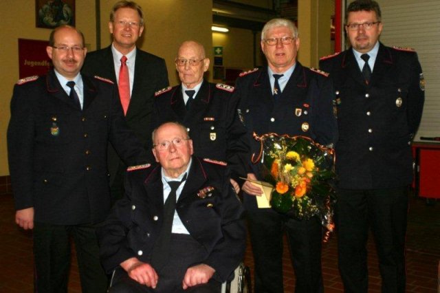2012-02-11 -21- JHV FF BLtbg Geehrten Gaeste (6)